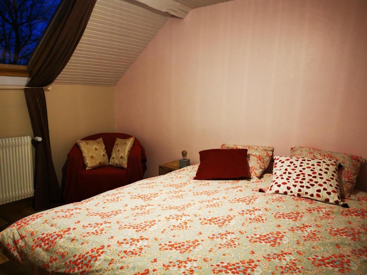 Bed and Breakfast Domaine De L'Esperance, Chambre Rose Bersaillin Экстерьер фото
